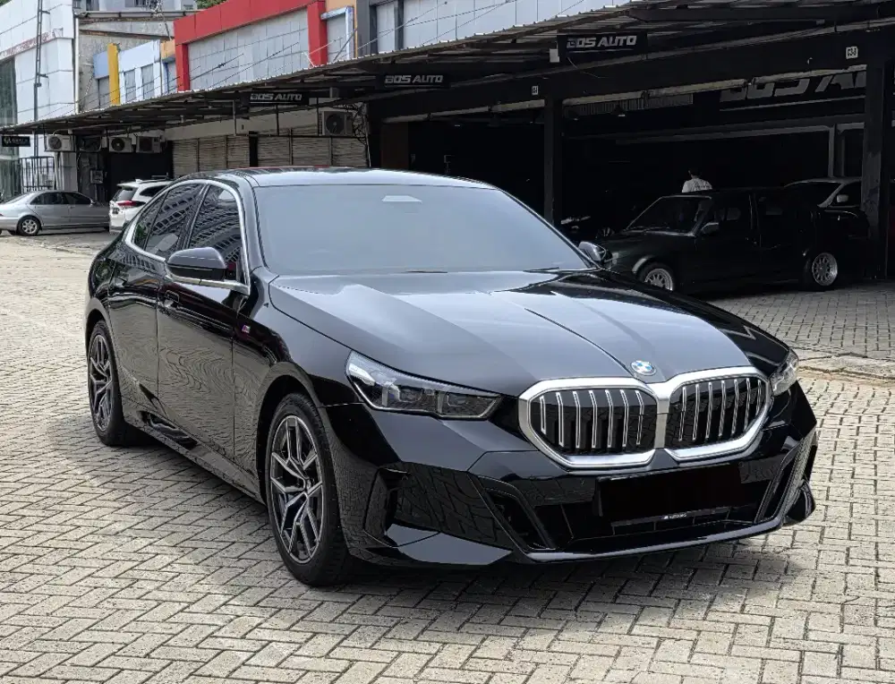BMW 520I G60 NEW MODEL 2024 HITAM BRI BSI AKTIF FULL RECORD