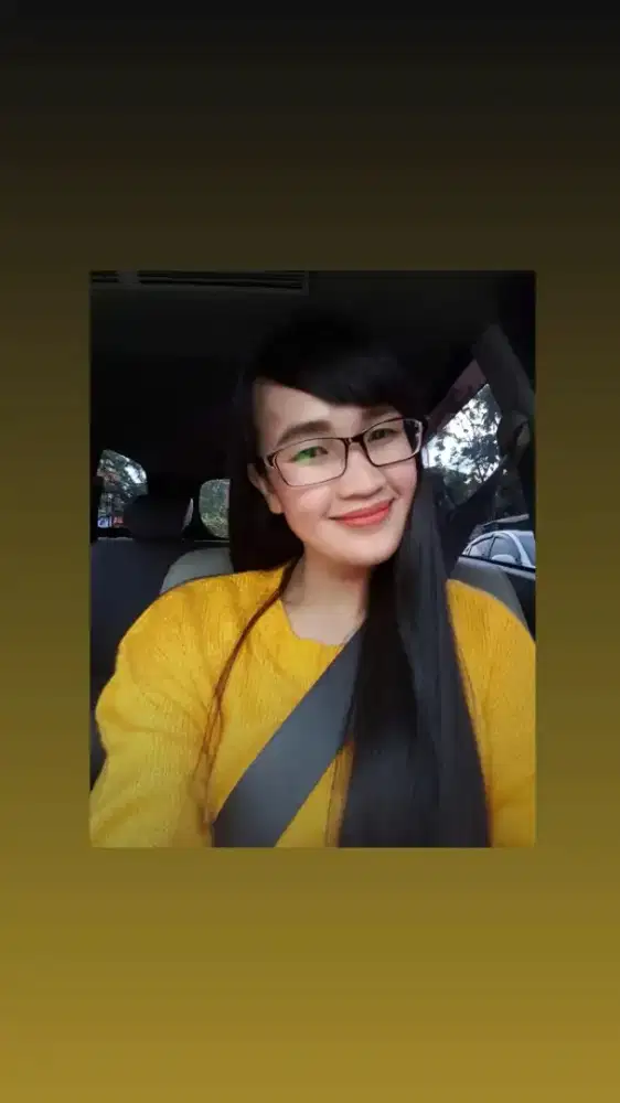 Saya butuh pkerjaan Bgian Host live streaming freelance,stay Palembang