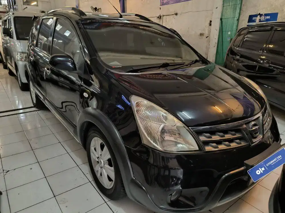 GRAND LIVINNA 2011 X-GEAR 1.5 MT HITAM ORI OTOMART 286 KENJERAN