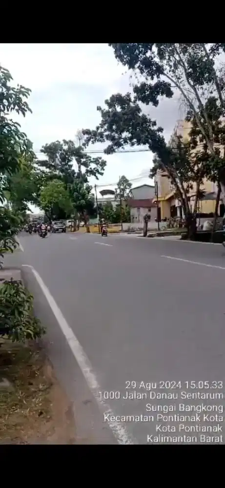 Tanah tepi jalan danau sentarum pontianak