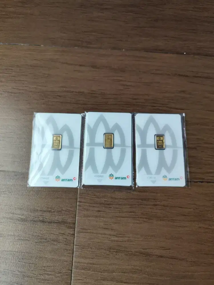 Antam rm 1 gram tahun random