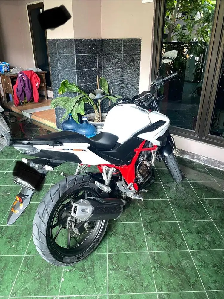 DIJUAL HONDA CB150R GOOD CONDITION