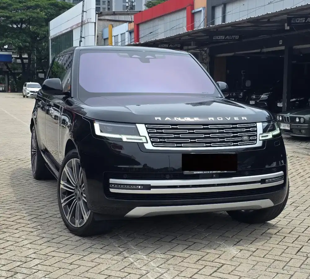 RANGE ROVER VOQUE PHEV 2023 NEW MODEL AUTOBIOGRAPHY LWB LIKE NEW