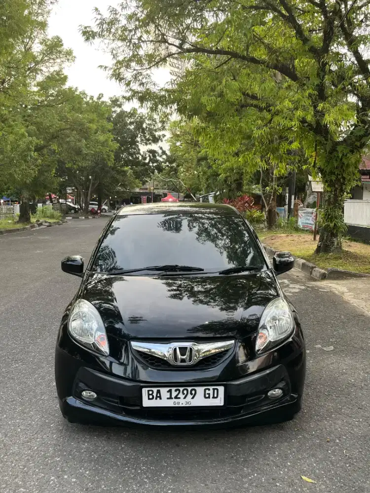 Dijual Honda Brio 2014 E A/T