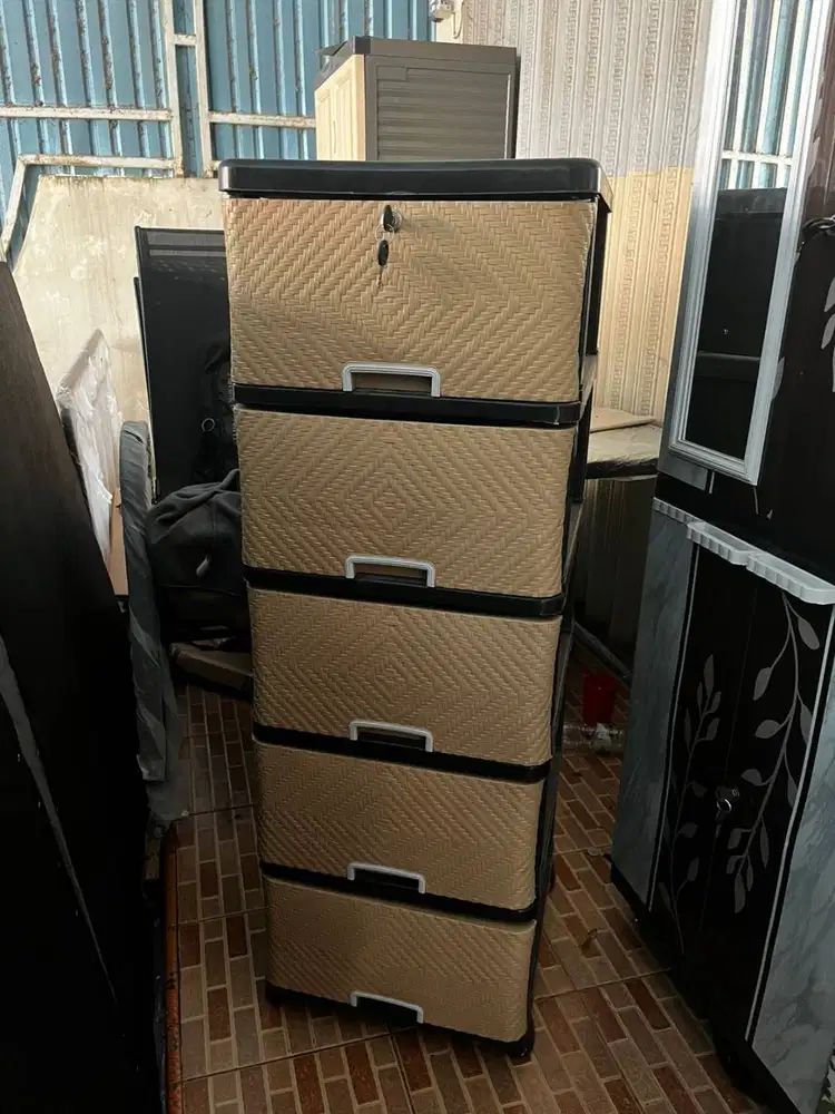 SALE LEMARI PLASTIK 5 LACI