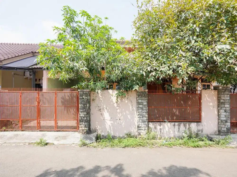 Rumah LT 154 SHM 5 Mnt ke Lagoon Avenue Mall Bekasi Siap KPR J-36990