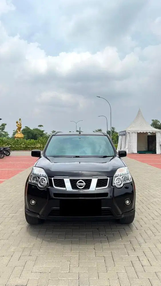 Nissan X-trail 2.0 2013