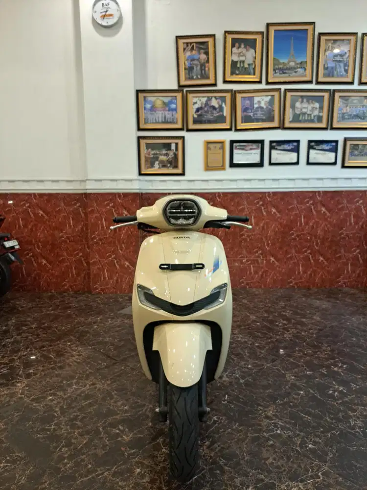 HUB DEDI DP 2 JT STYLO 160 CBS THN 2025 KM LOW KTP DAERAH BISA KREDIT