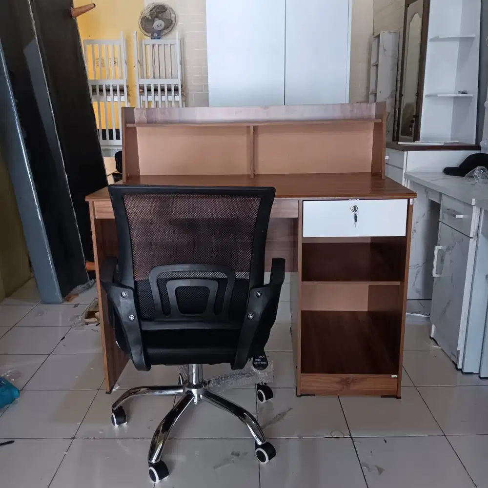 SALE MEJA KASIR SET KURSI HIDROLIK