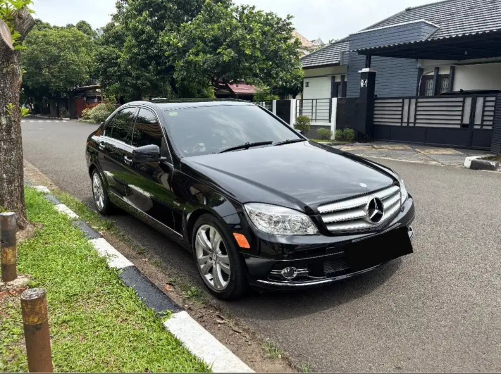 W204 C200 Avantgarde 2009 km95rb