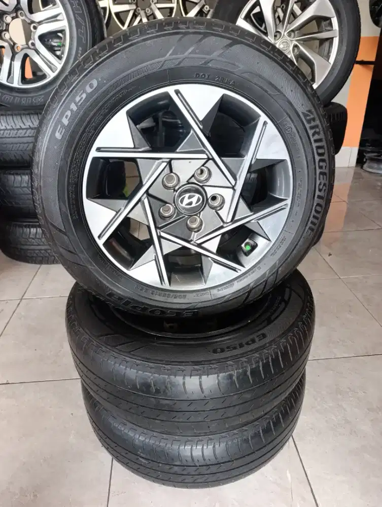 Velg original hyundai stargezer
