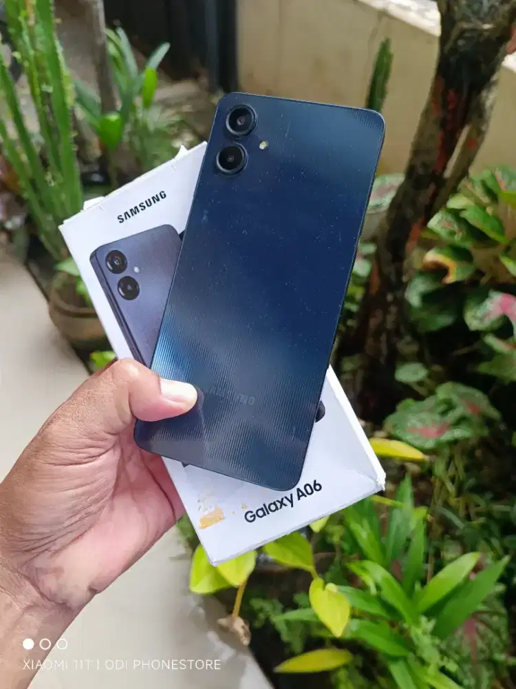 Hp bekas Samsung a06 8/128 mulus 98% dan lengkap tidak ada minesnya