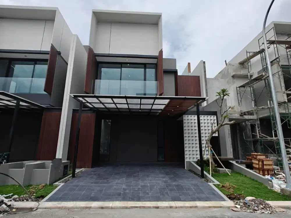 Disewakan Rumah Citraland Dempsey Hill Baru Gress ada rooftop