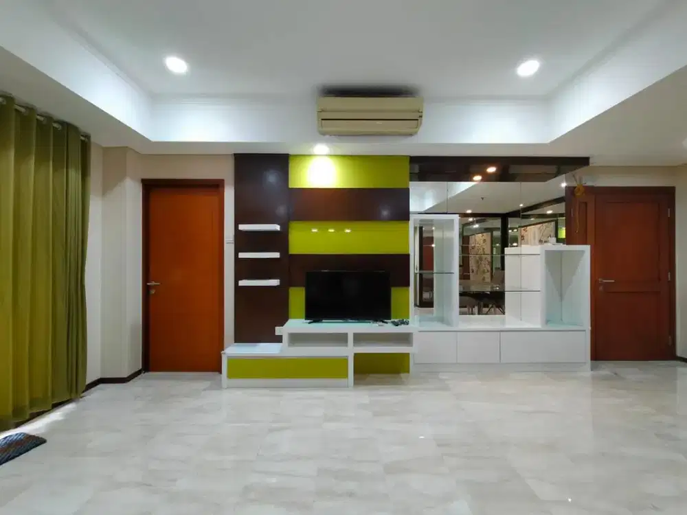 Disewakan Unit Apartemen Royal Mediterania Garden, Tower Lavender, Dekat Dengan Mall Central Park, Best View