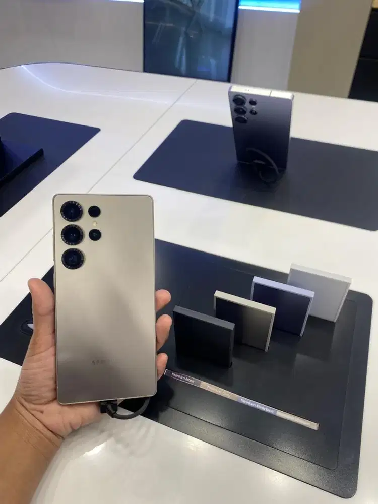 galaxy samsung s25ultra free bluthooth speaker