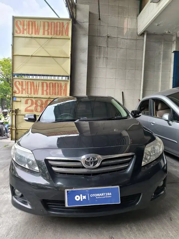 TOYOTA 2010 COROLLA ALTIS 1.8 AT HITAM MEWAH OTOMART 286 KENJERAN
