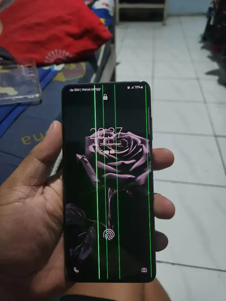 Samsung s20+ minus fullset