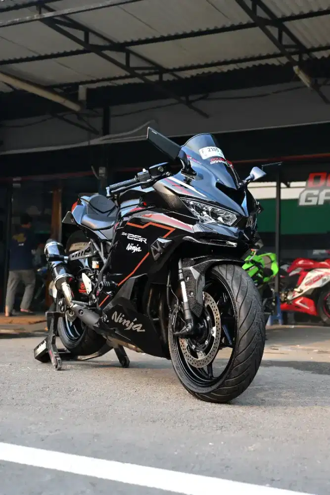 KAWASAKI NINJA ZX25RR HITAM 
‎NIK 2023