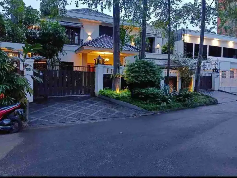jual rumah mewah Fully Furnished prame area di Pondok Indah Jakarta Selatan