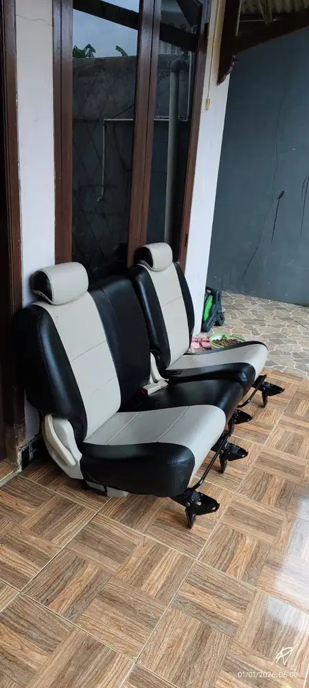 Dijual Kursi tengah Innova (sebelum reborn)