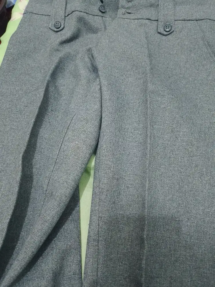 Jual celana dan baju bekas