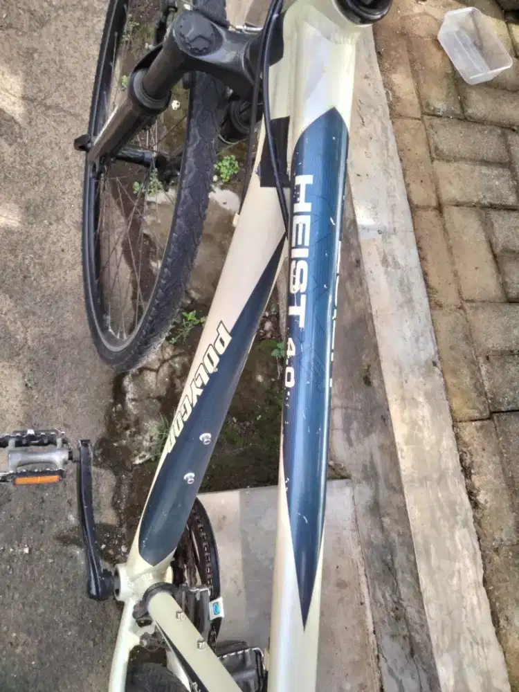 Sepeda gunung MTB Polygon HEIST 4.