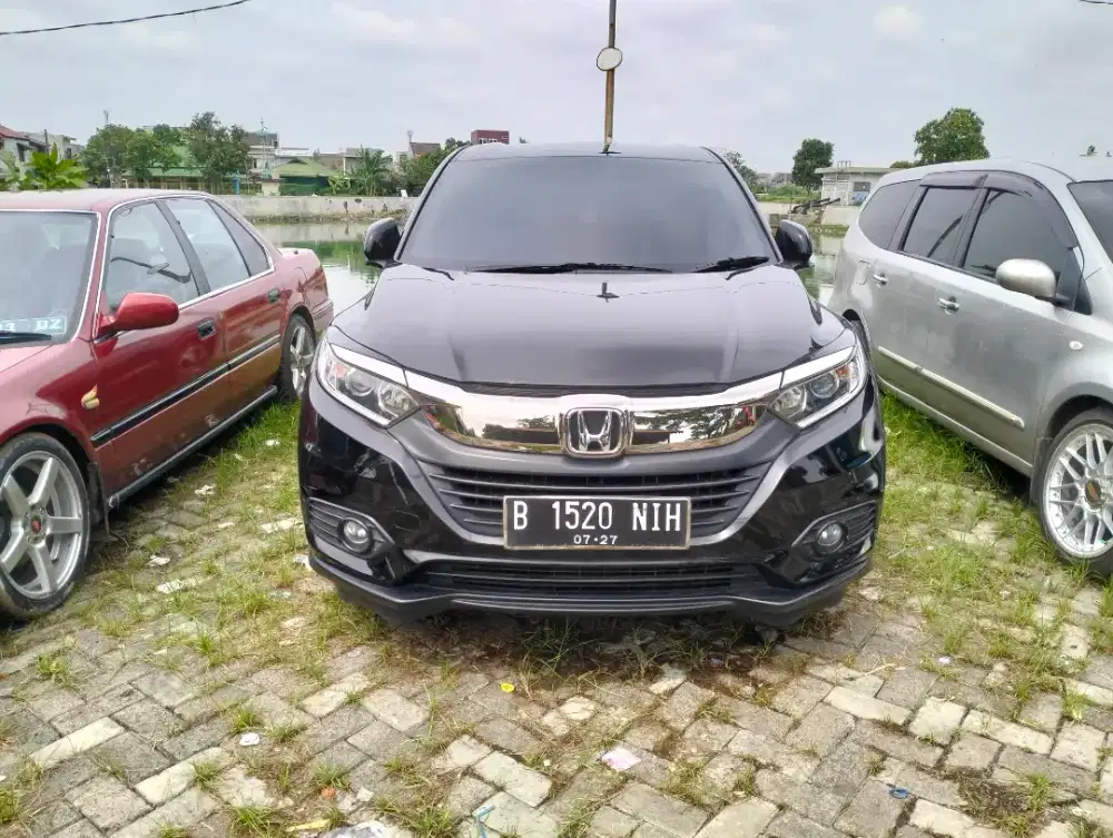 Jual Honda HRV E CVT Hitam Mulus Milik Pribadi