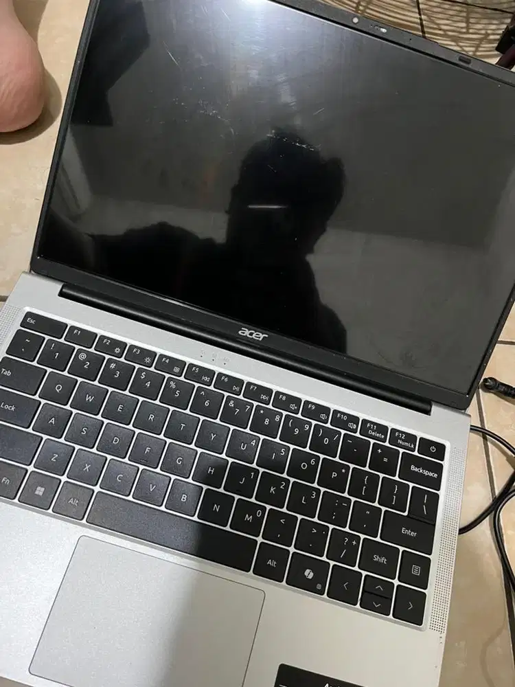 LAPTOP ACER ASPIRE LITE 14 INCLUDE WINDOWS DAN ANTI GORES