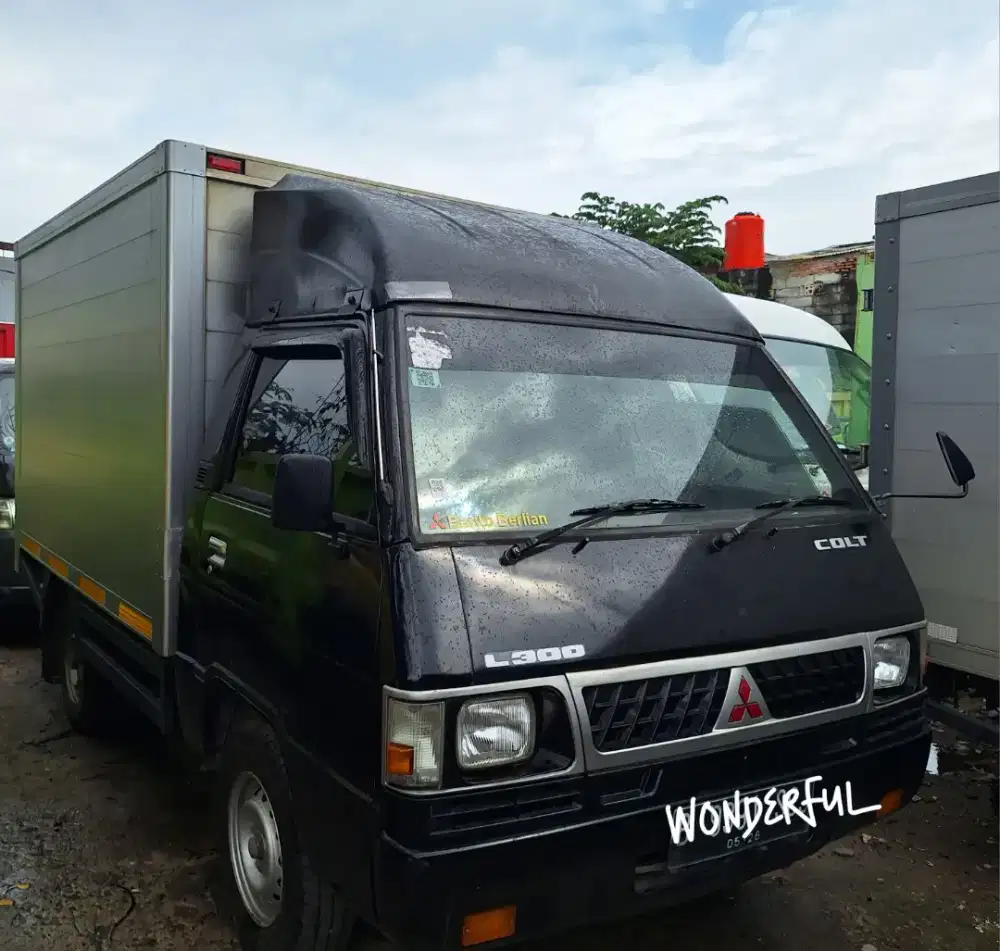 Mitsubishi L300 Box Alum Black Bio Solar AC Dingin Traga Diesel Power