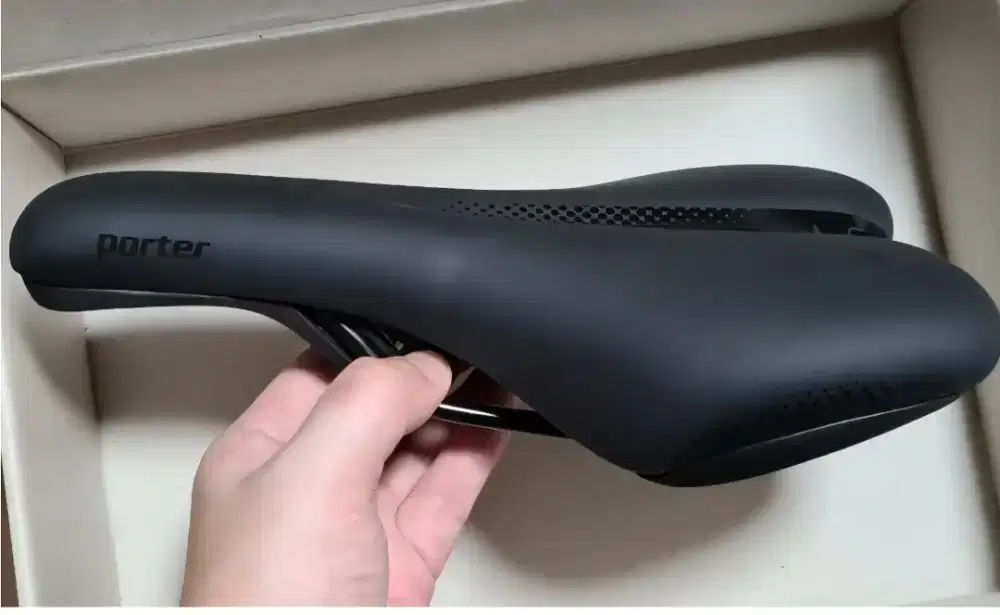 Saddle Sepeda Tern Porter