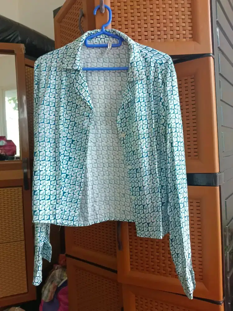 Atasan merk Colorbox