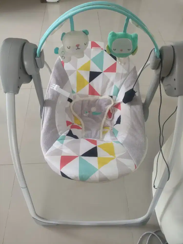 Dijual bouncer baby elektring swing