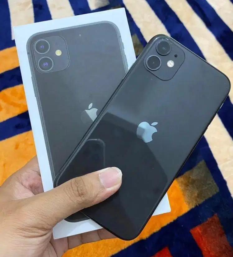 iphone 11 64 gb ibox plus charger ori