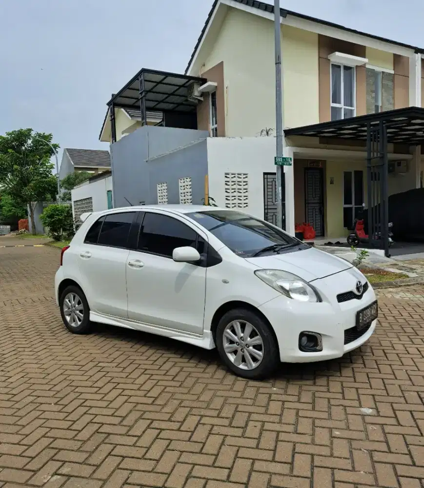 Toyota Yaris 2012 Bensin