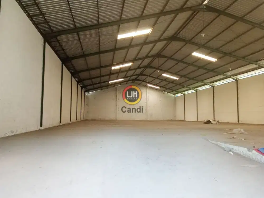 Gudang di Kawasan Industri Gatot Subroto Semarang