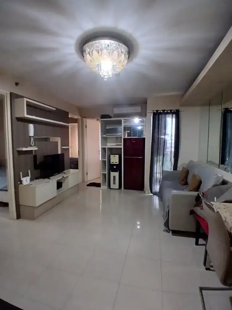 Disewakan 3 BR FF Bulanan Lantai Rendah Apartemen Bassura City