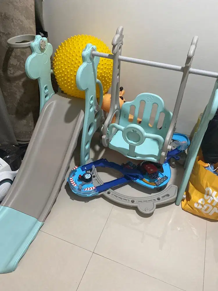 mainan perosotan anak