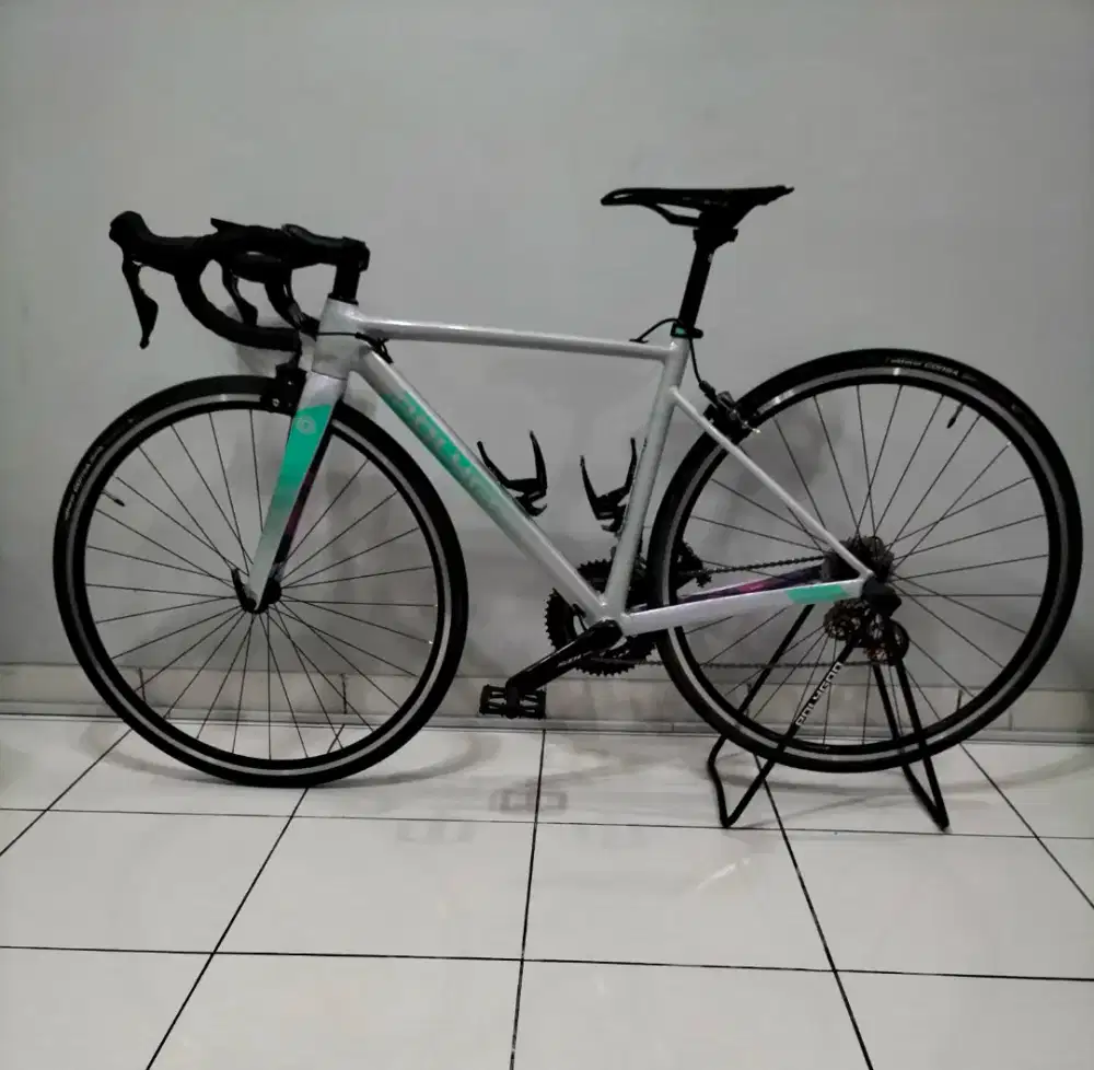 Sepeda Polygon Strattos S5 Rim Brake full upgrade, jarak tempuh 0 Km.