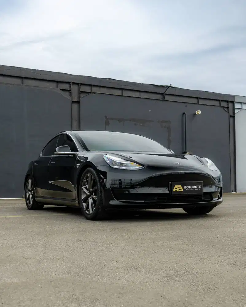 Tesla Model 3 Standard Range Plus 2020