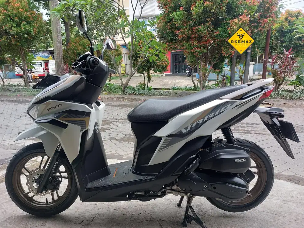 (DP 800 Rb)‼️ Honda Vario 125 CBS ISS Keyless Putih 2023 Cash Kredit
