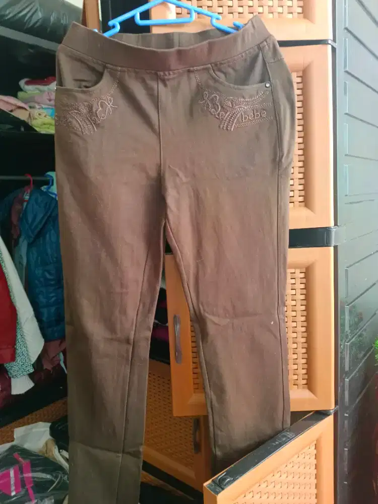 Celana panjang coklat