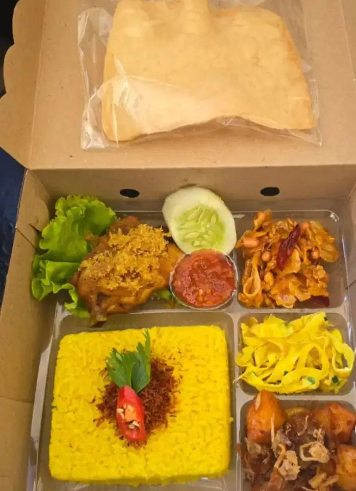 Nasi kuning Bu yah