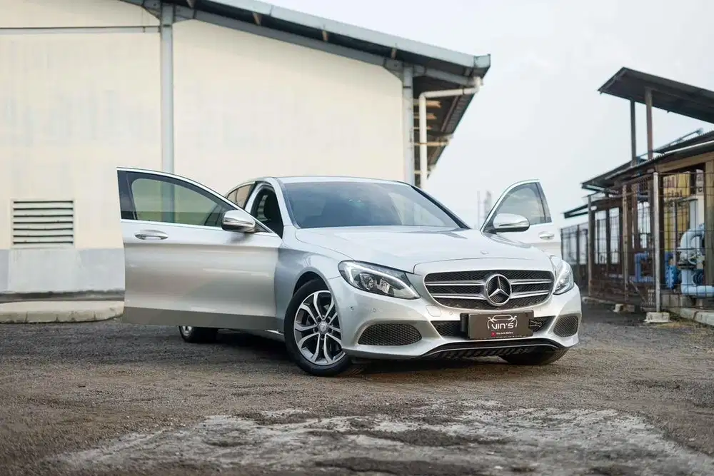 MERCEDES-BENZ C200 Avantgarde 2017
