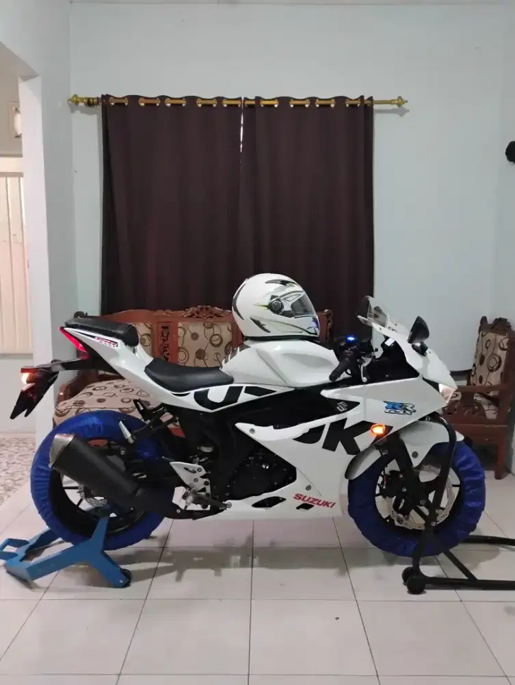GSX 150 R ORIGINAL