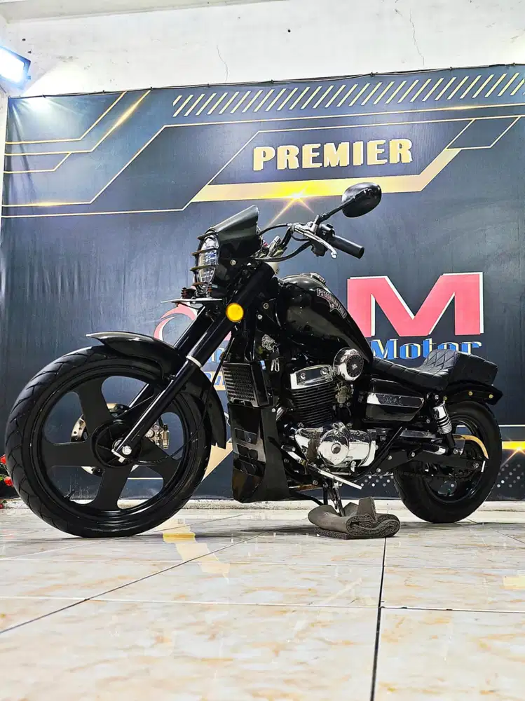 Benelli Patagonian Eagle 250 Carbu TH 2020 hitam cakep gagah