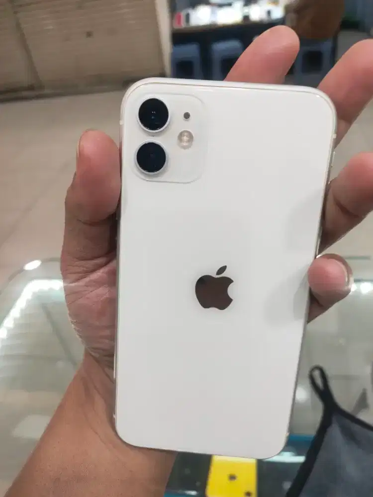 Iphone 11 LL/A 128gb bh88% lengkap allop no minus