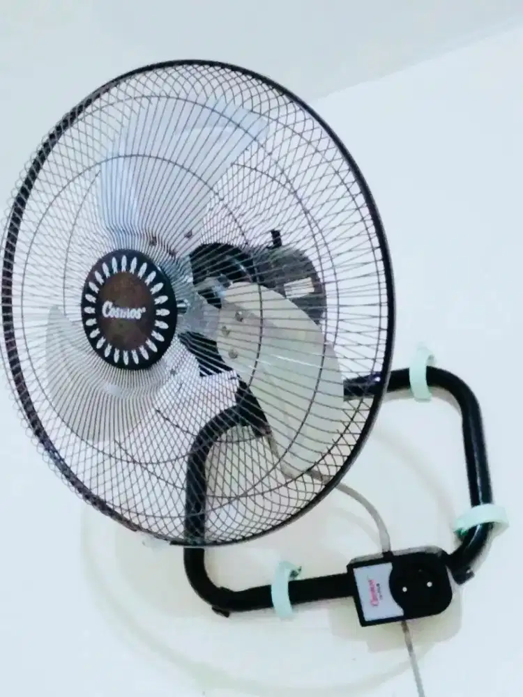 Di jual kipas angin besi dinding cosmos 16-pdb