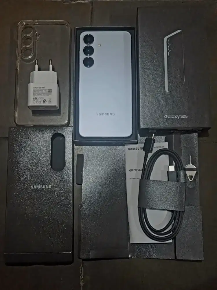 Jual hp SAMSUNG S25 5g grns agustus 2026 likenew free adaptor n case