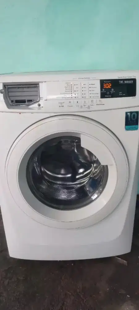 Mesin cuci elextrolux 7,5 kg
