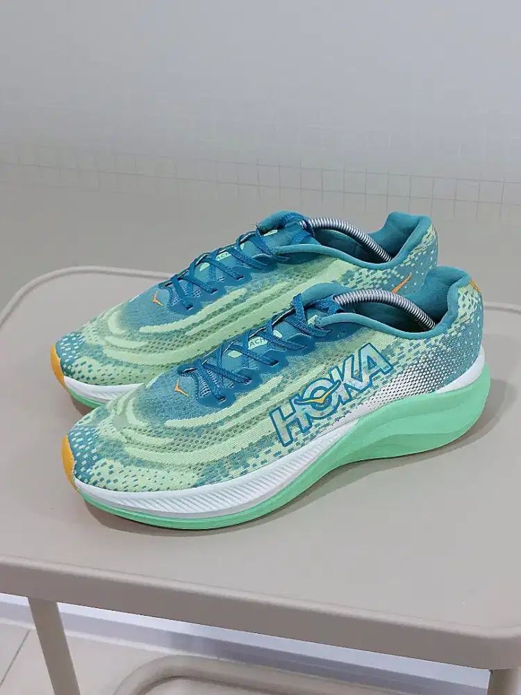 Sepatu Running Hoka One One Mach X - size 44